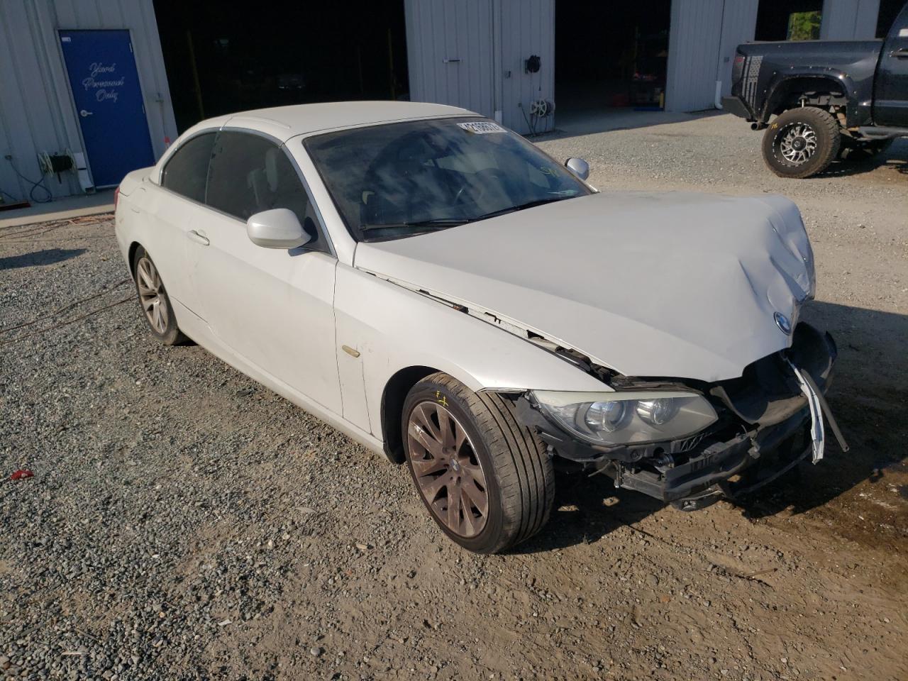 BMW 328 I 2012 with VIN WBADW3C54CE823009 - Photo from auction