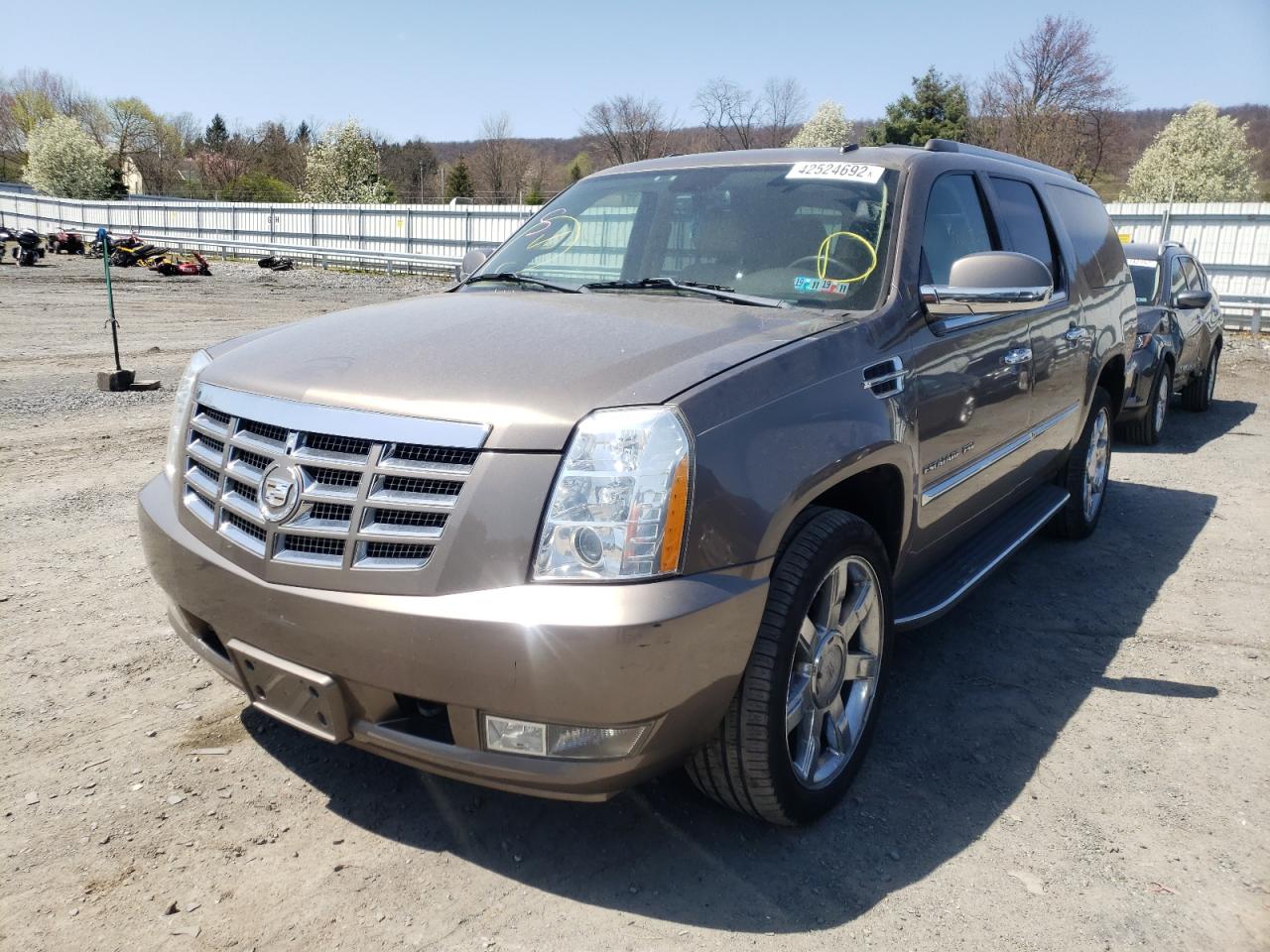 Photo 2 from auction – 2011 CADILLAC ESCALADE E with VIN 1GYS4HEF0BR178945