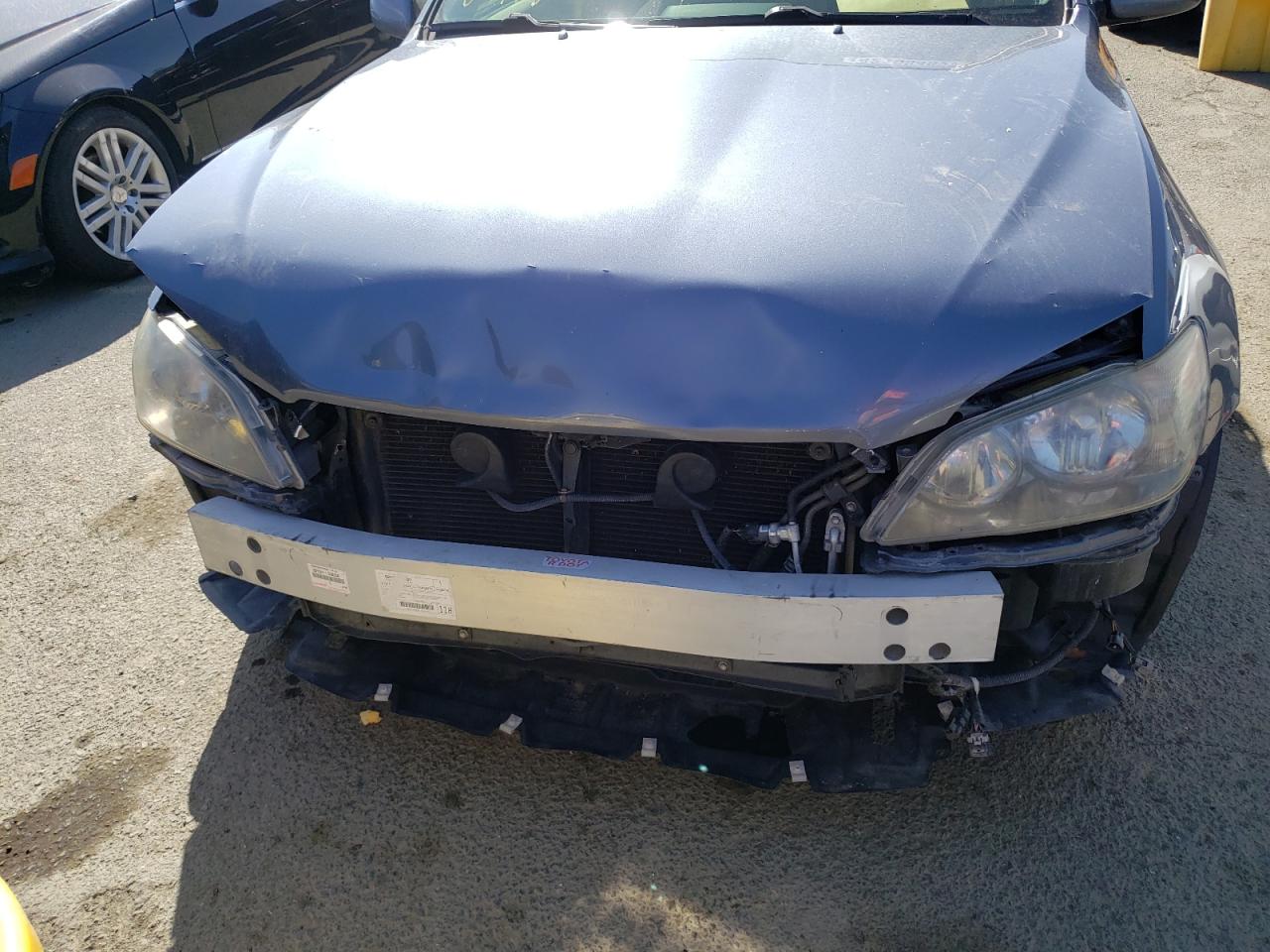 Photo 9 from auction – 2005 LEXUS IS 300 with VIN JTHBD192950095364