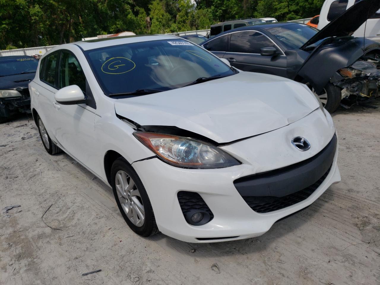 MAZDA 3 I 2013 with VIN JM1BL1L7XD1820066 - Photo from auction