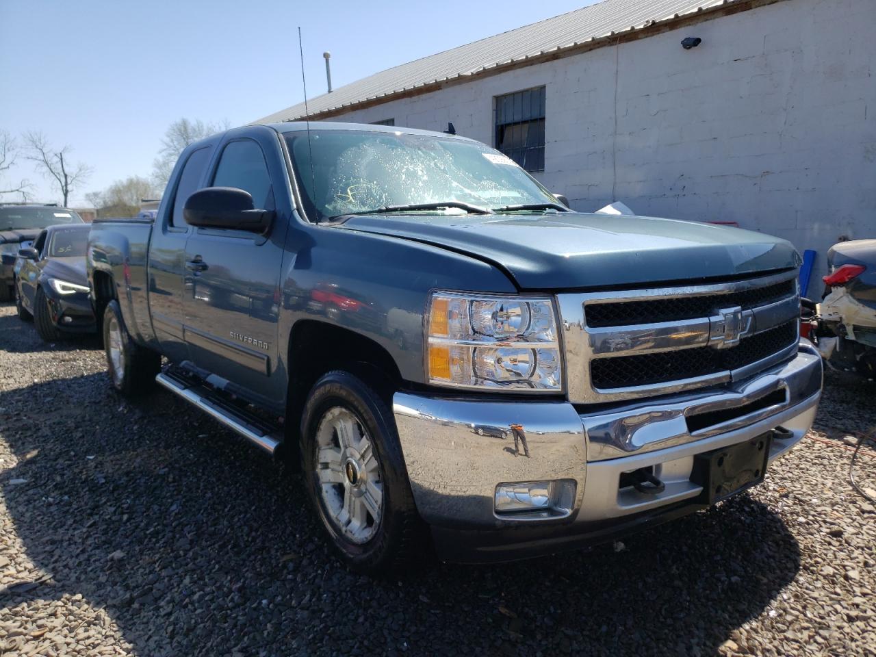 CHEVROLET SILVERADO 2013 with VIN 1GCRKSE73DZ253592 - Photo from auction