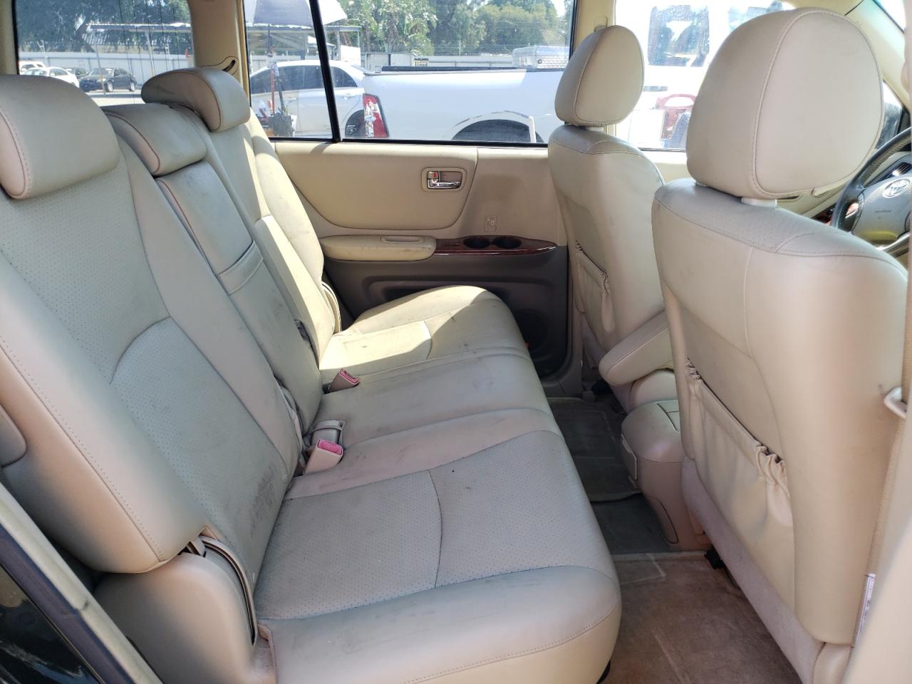 Photo 6 from auction – 2006 TOYOTA HIGHLANDER with VIN JTEDW21A260008978