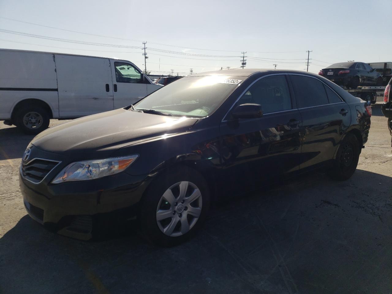 Photo 2 from auction – 2011 TOYOTA CAMRY BASE with VIN 4T4BF3EK5BR140299