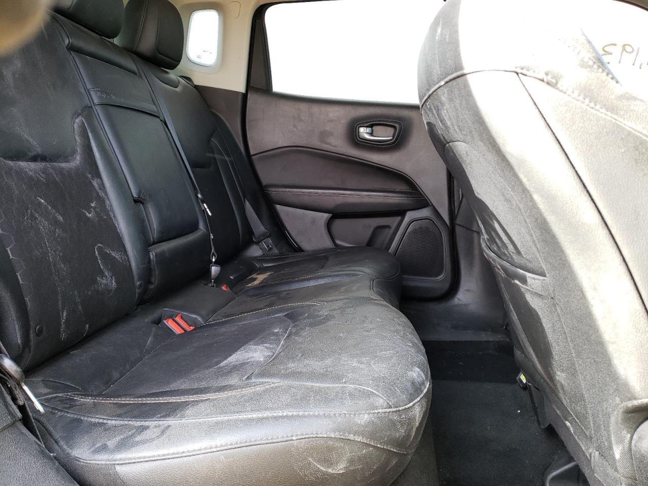 Photo 6 from auction – 2018 JEEP COMPASS LA with VIN 3C4NJDBB9JT139203