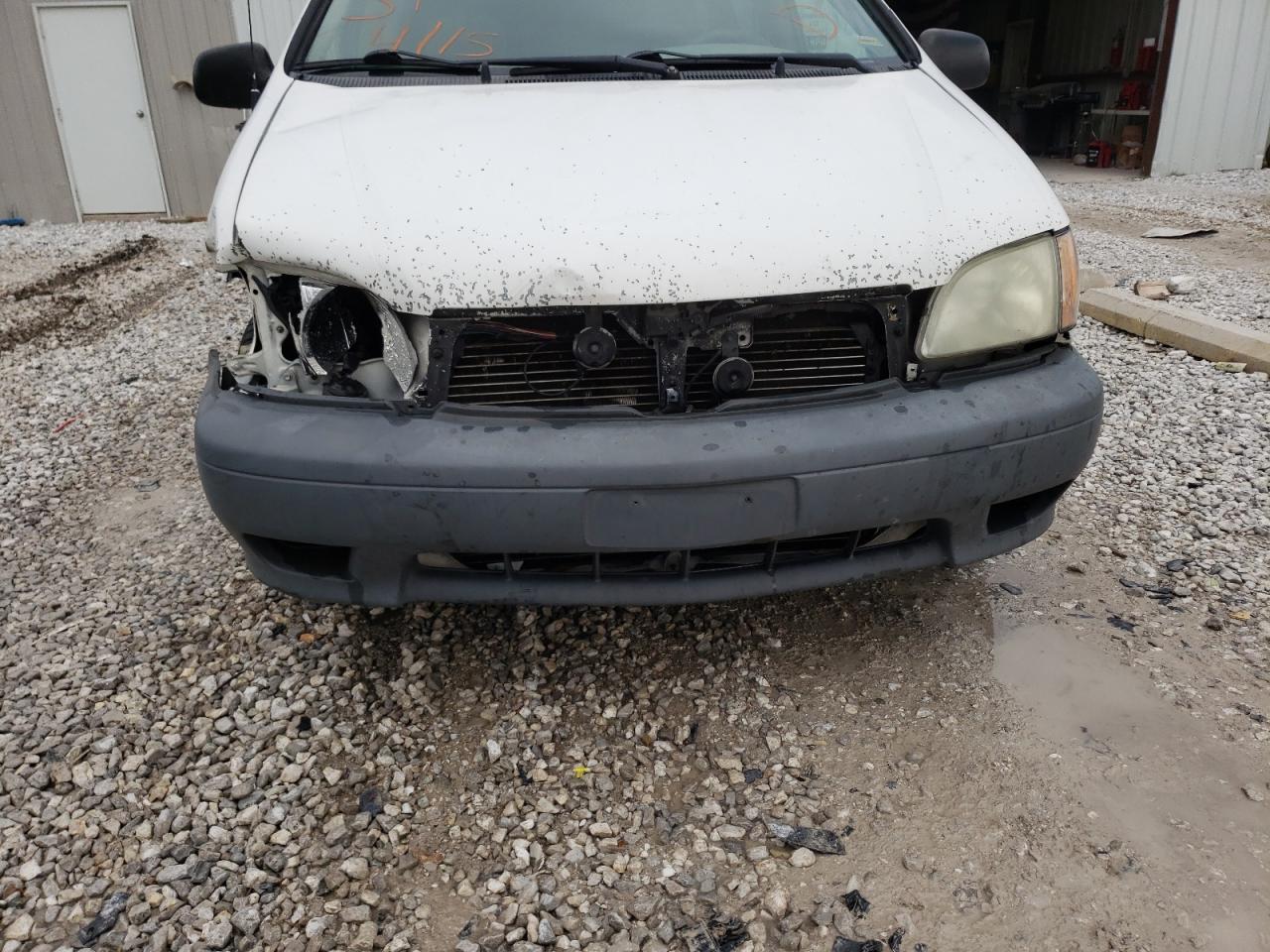 Photo 9 from auction – 2003 TOYOTA SIENNA CE with VIN 4T3ZF19C93U520092