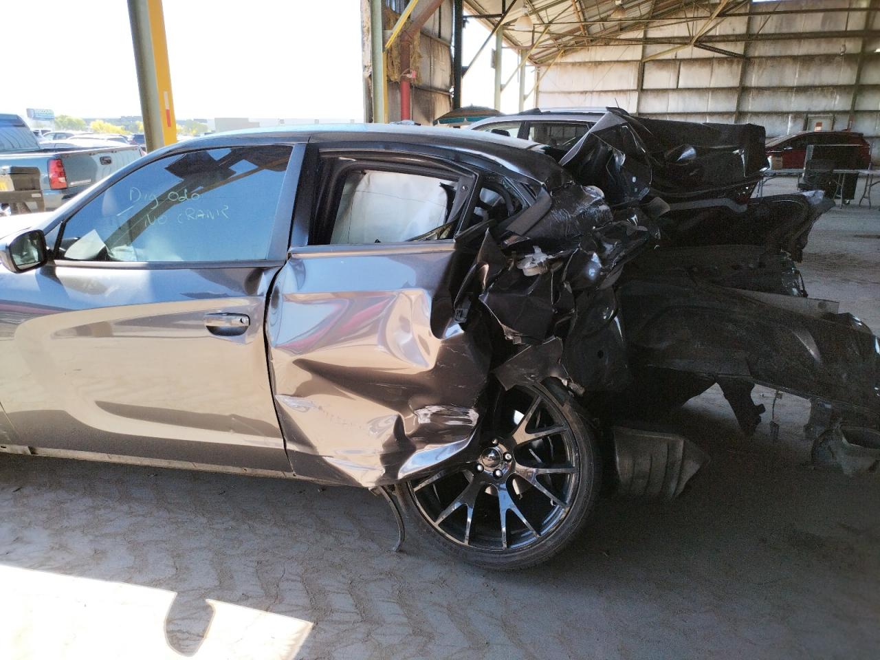 Photo 10 from auction – 2015 DODGE CHARGER SE with VIN 2C3CDXBG4FH812673