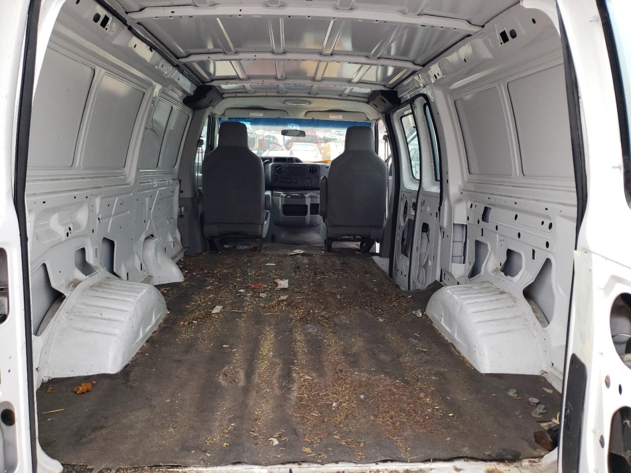 Photo 6 from auction – 2011 FORD ECONOLINE with VIN 1FTNE1EW5BDA44789