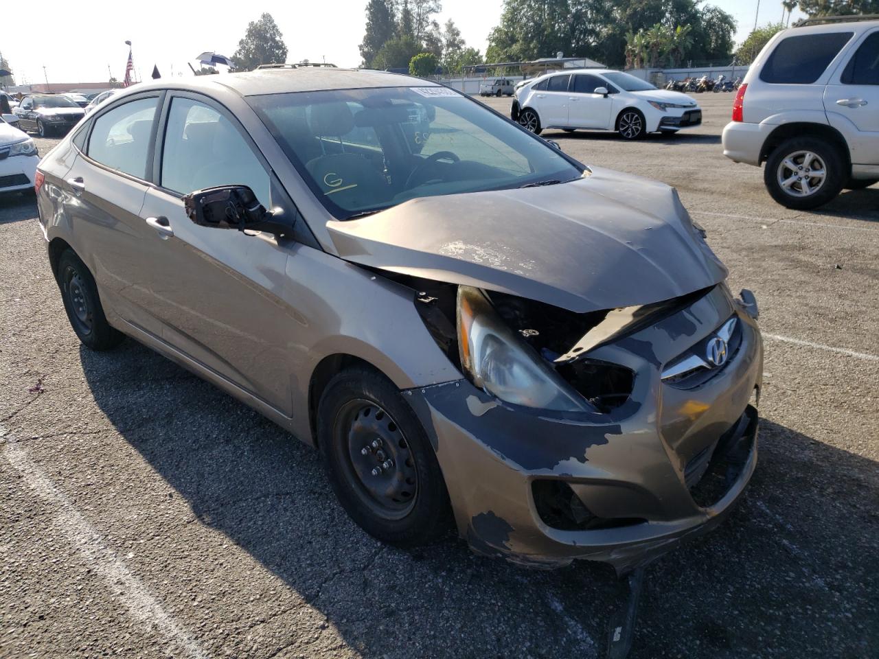 Photo 1 from auction – 2014 HYUNDAI ACCENT GLS with VIN KMHCT4AEXEU627564