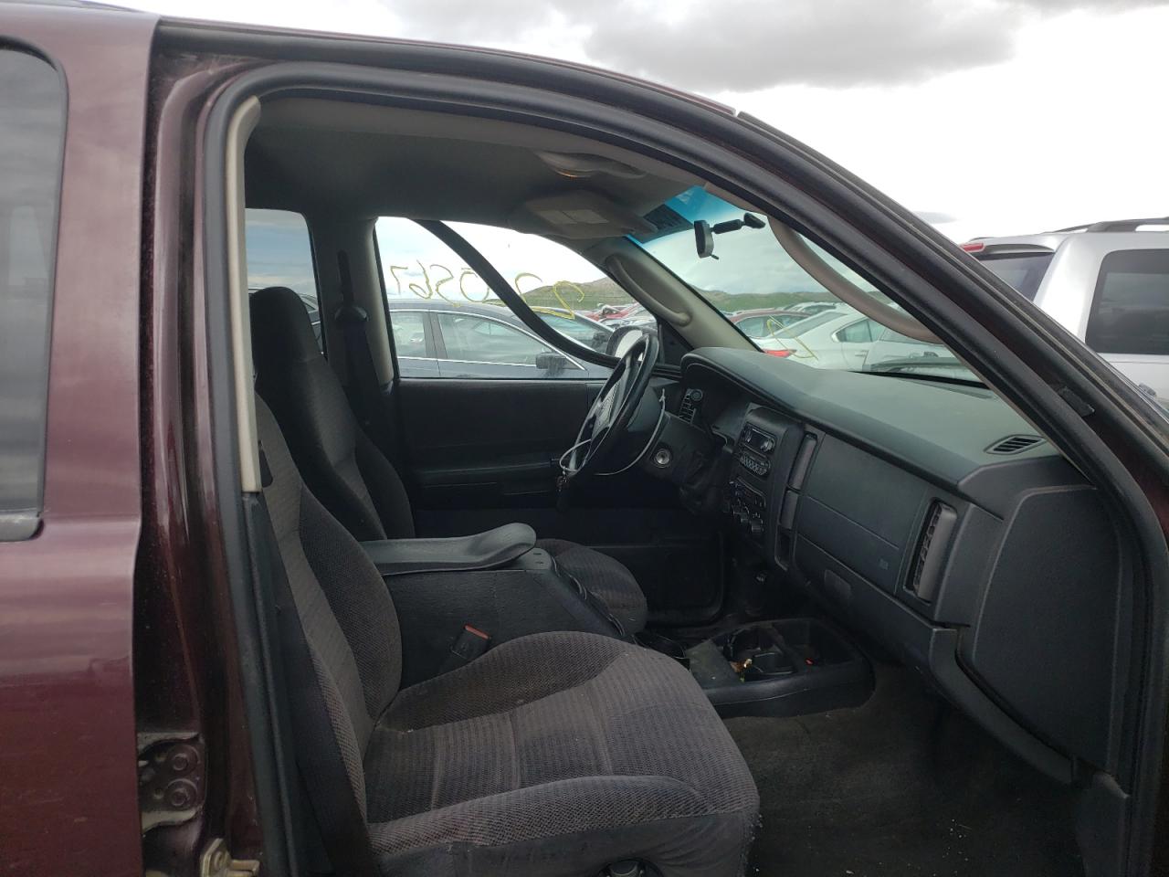 Photo 5 from auction – 2003 DODGE DURANGO SL with VIN 1D4HS48N13F577810