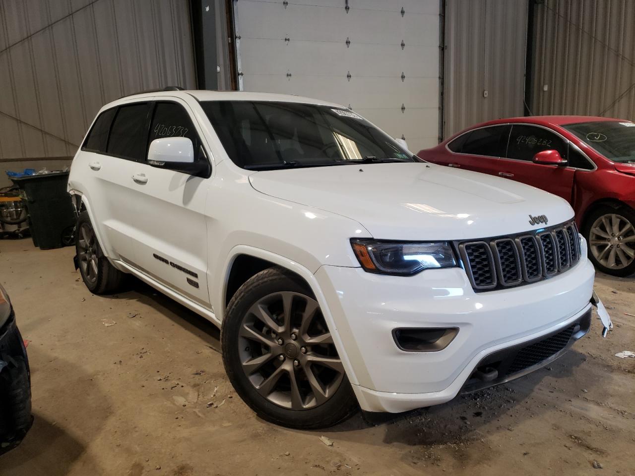 JEEP GRAND CHER 2016 with VIN 1C4RJFBG0GC462729 - Photo from auction