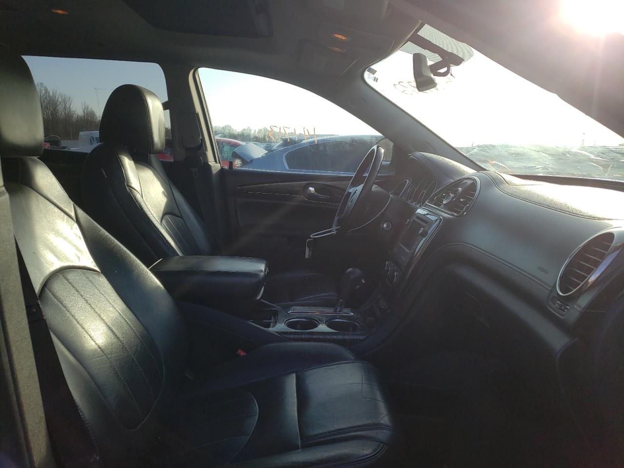 Photo 5 from auction – 2013 BUICK ENCLAVE with VIN 5GAKRCKD1DJ111755