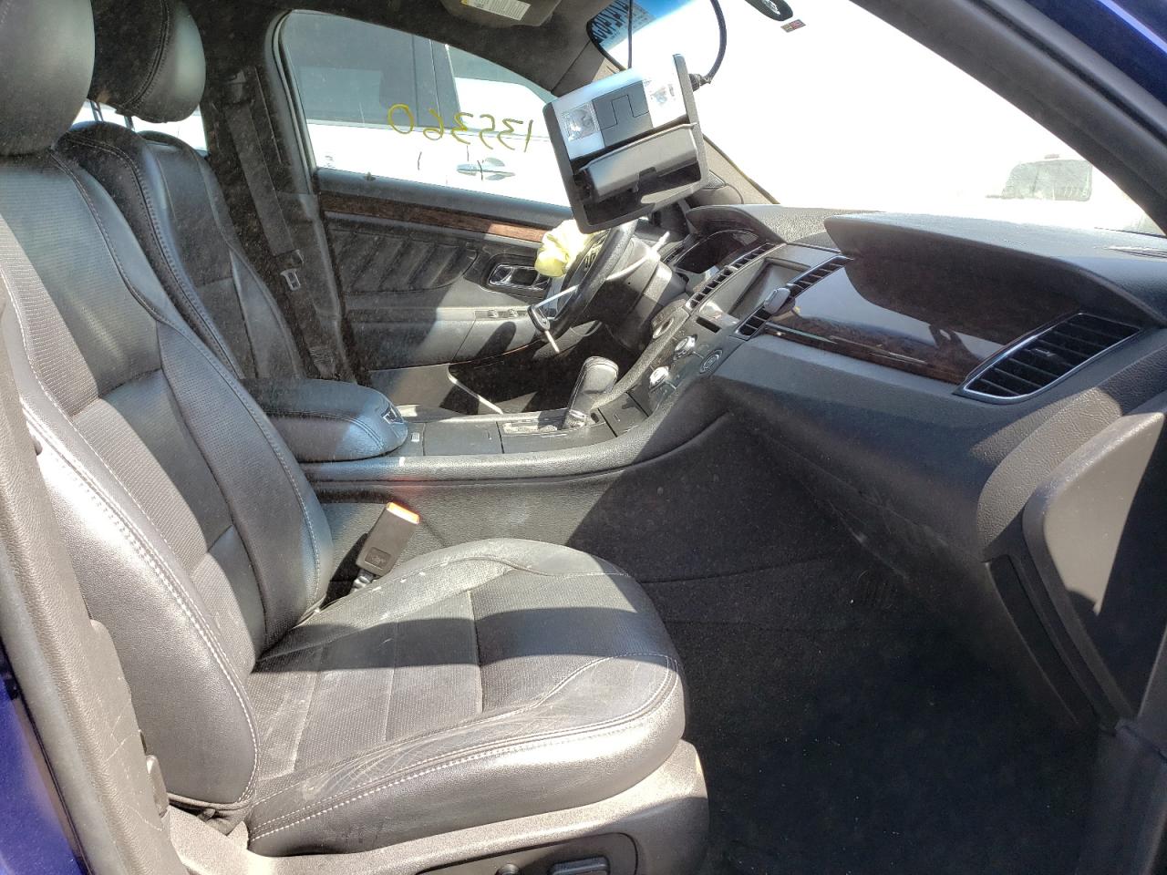 Photo 5 from auction – 2013 FORD TAURUS LIM with VIN 1FAHP2F86DG121058