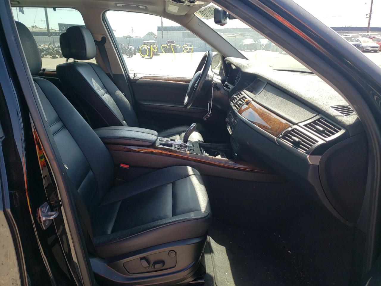 Photo 5 from auction – 2011 BMW X5 XDRIVE3 with VIN 5UXZW0C52BL657220