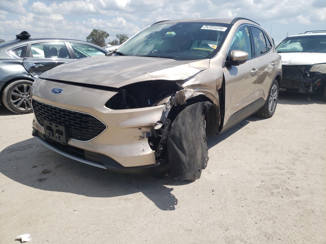 Photo 2 from auction – 2020 FORD ESCAPE SEL with VIN 1FMCU9H60LUB24809