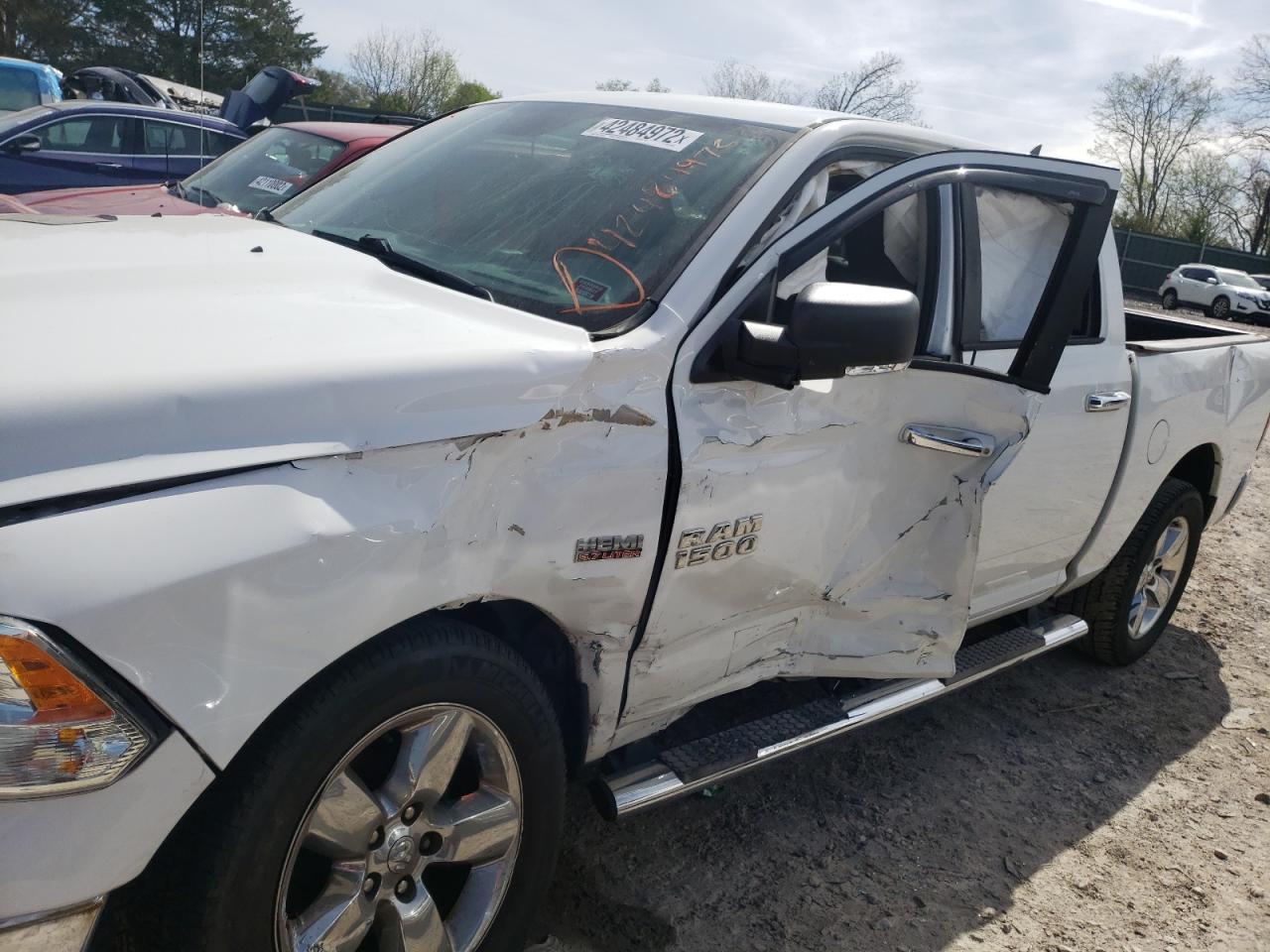 Photo 17 from auction – 2015 RAM 1500 SLT with VIN 1C6RR6LT7FS570796