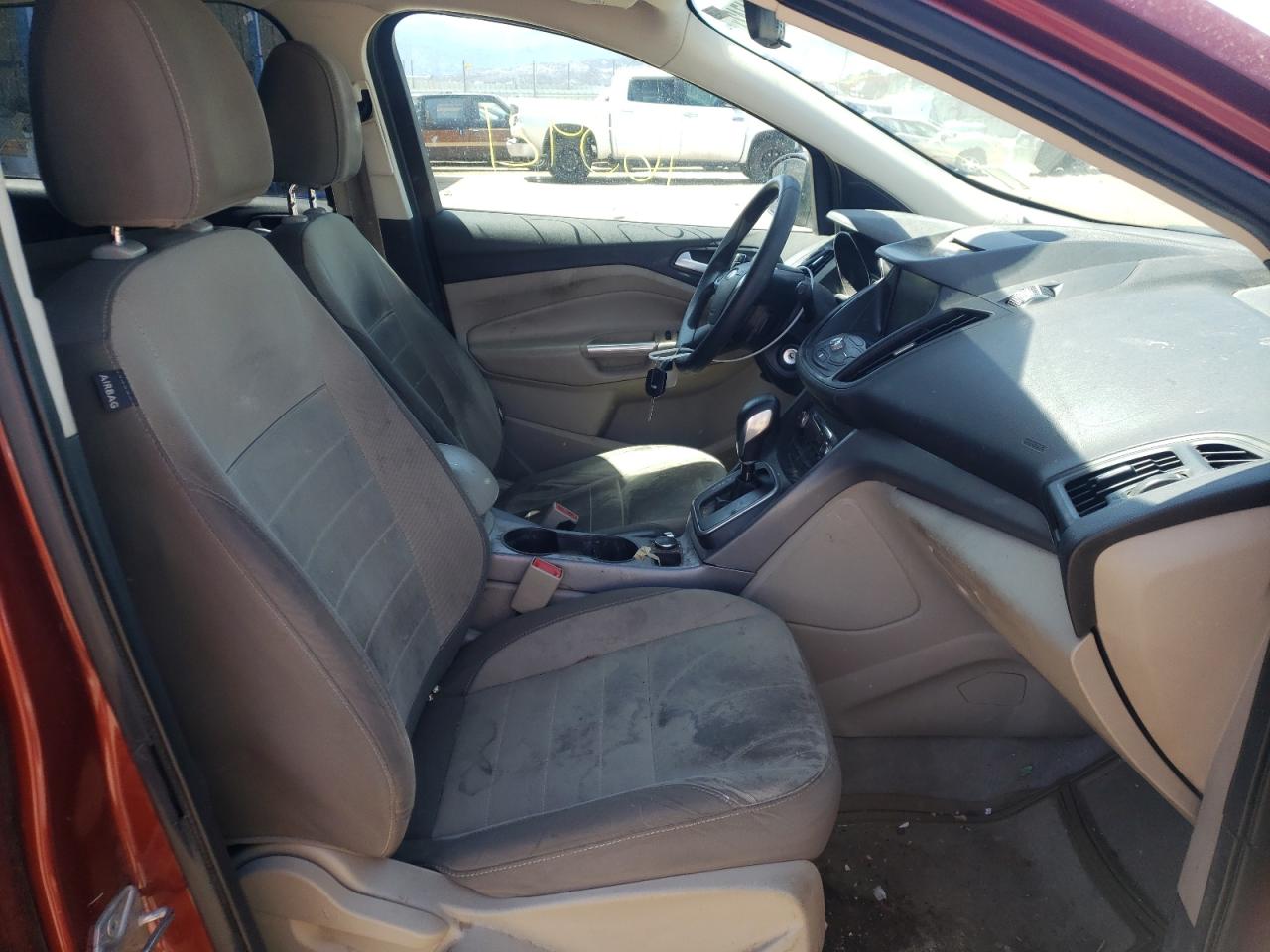 Photo 5 from auction – 2014 FORD ESCAPE SE with VIN 1FMCU9G99EUB85722