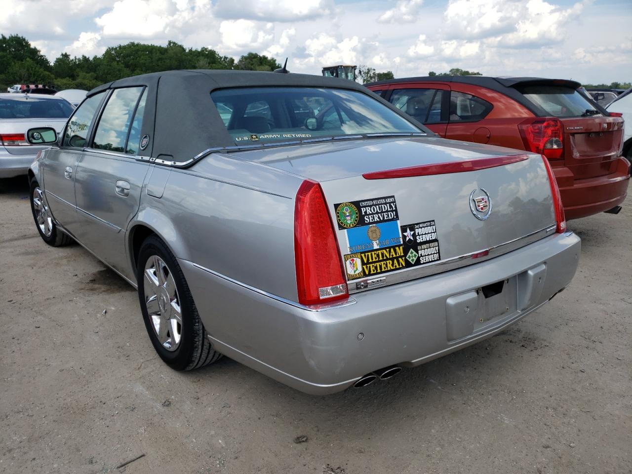 Photo 3 from auction – 2006 CADILLAC DTS with VIN 1G6KD57Y06U118012