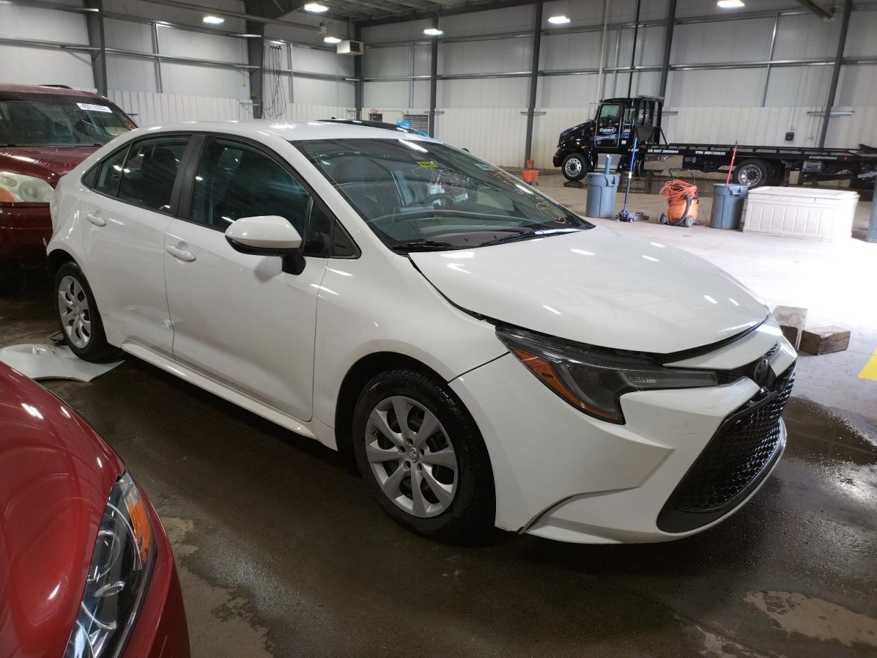 TOYOTA COROLLA LE 2020 with VIN 5YFEPRAE0LP023854 - Photo from auction