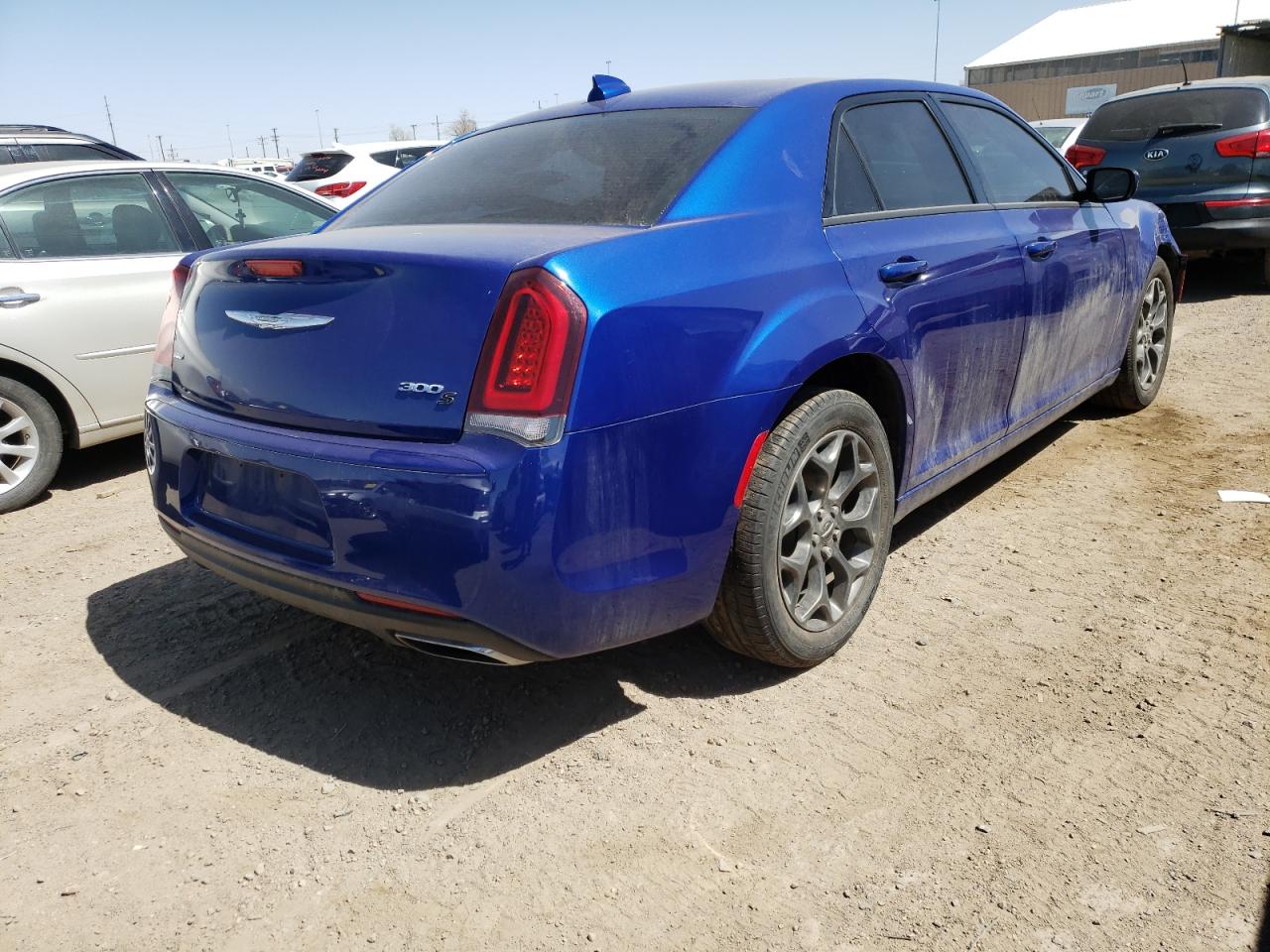 Photo 4 from auction – 2018 CHRYSLER 300 S with VIN 2C3CCAGG2JH165532
