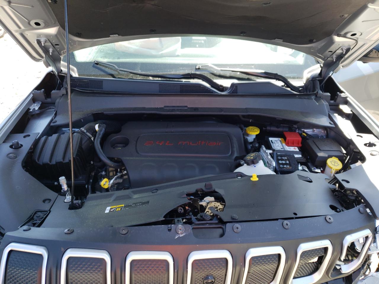 Zdjęcie 7 z aukcji – 2022 JEEP COMPASS LA z VIN 3C4NJCBB8NT137815