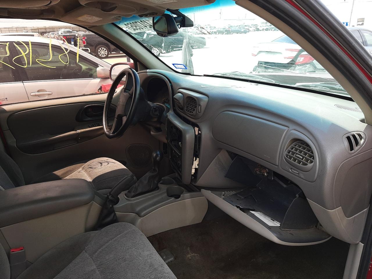 Photo 5 from auction – 2002 CHEVROLET TRAILBLAZE with VIN 1GNDS13S522367487
