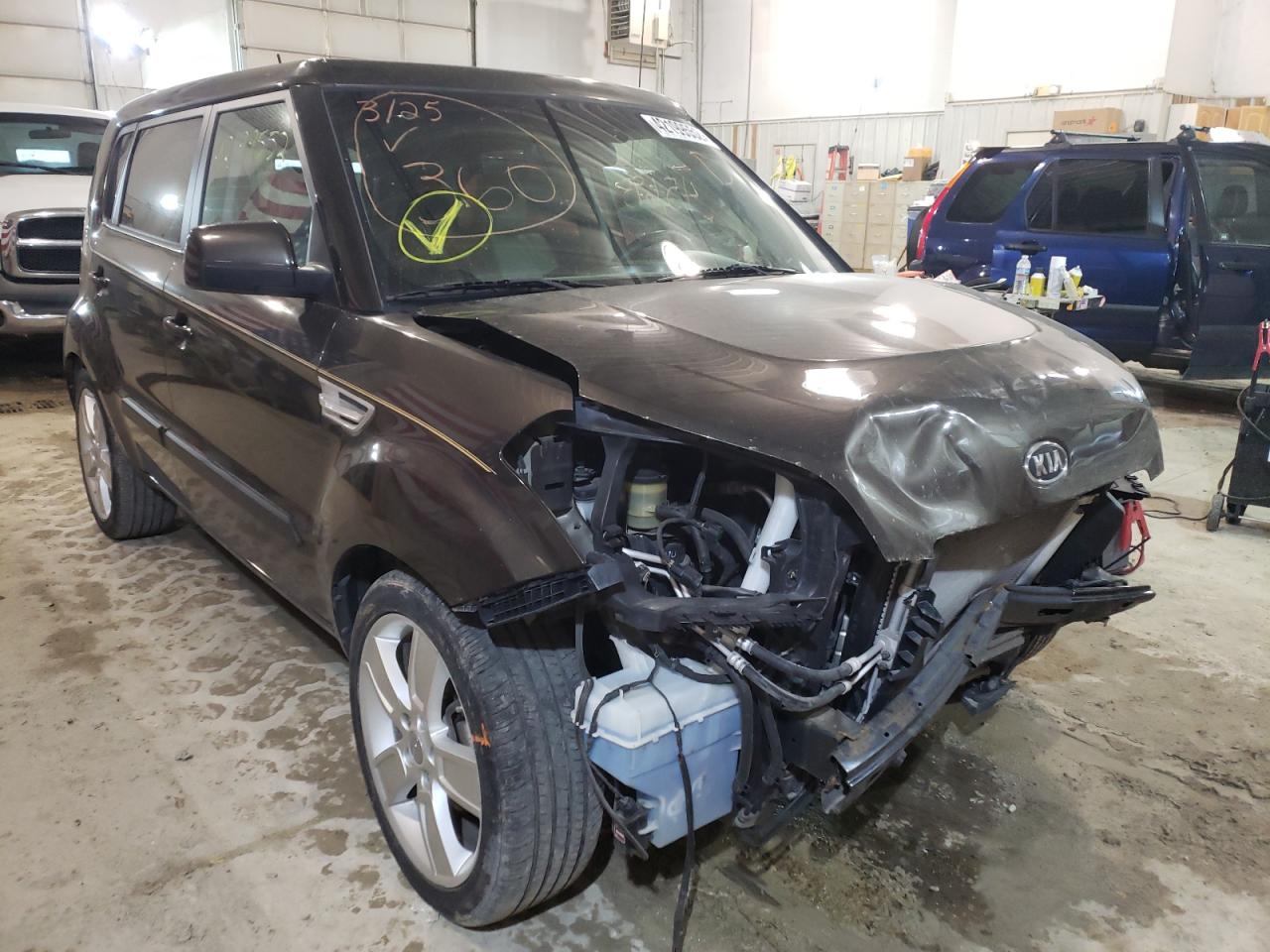KIA SOUL + 2011 with VIN KNDJT2A27B7222519 - Photo from auction