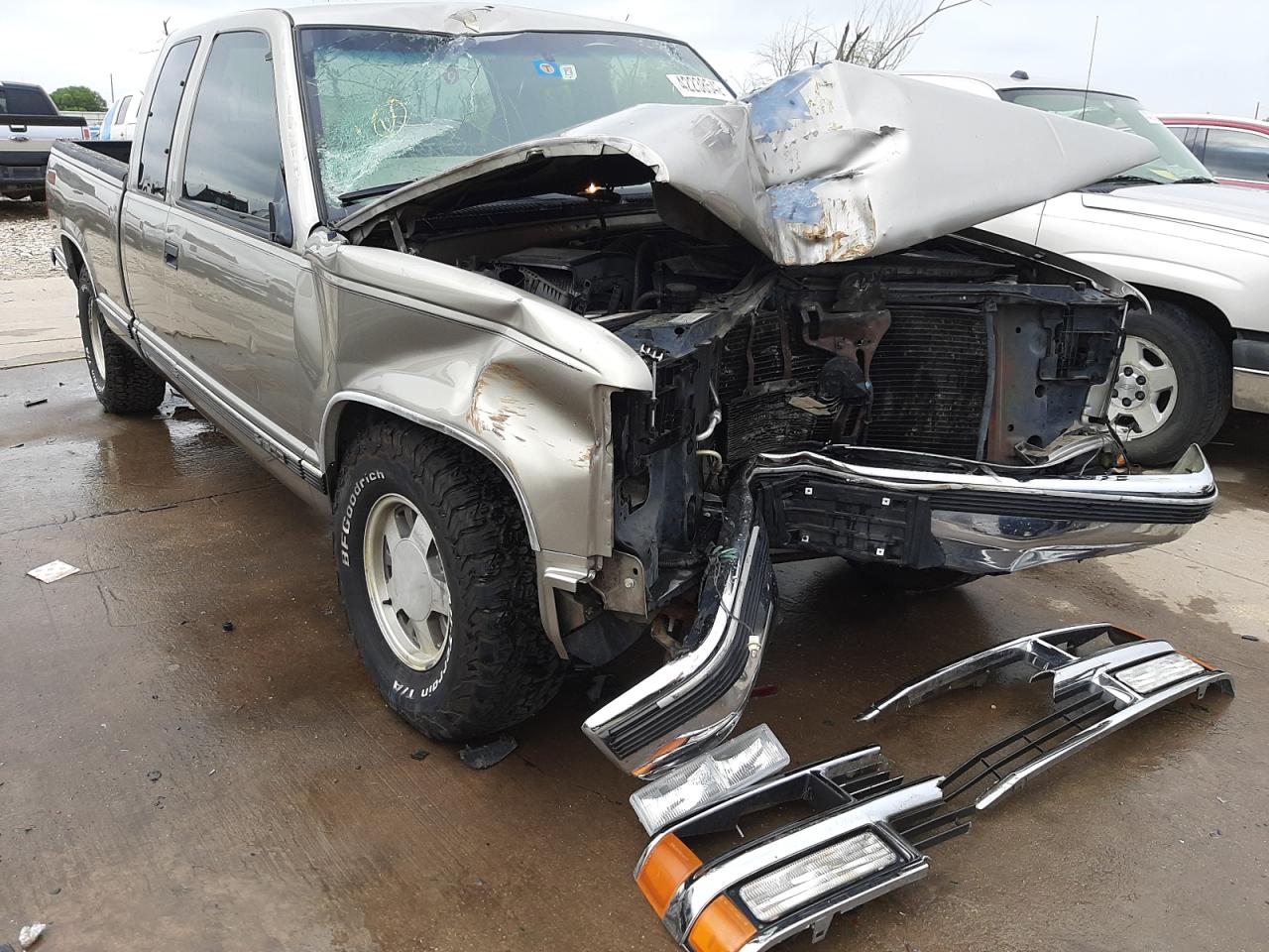 Photo 1 from auction – 1999 CHEVROLET GMT-400 C1 with VIN 1GCEC19R1XR122537