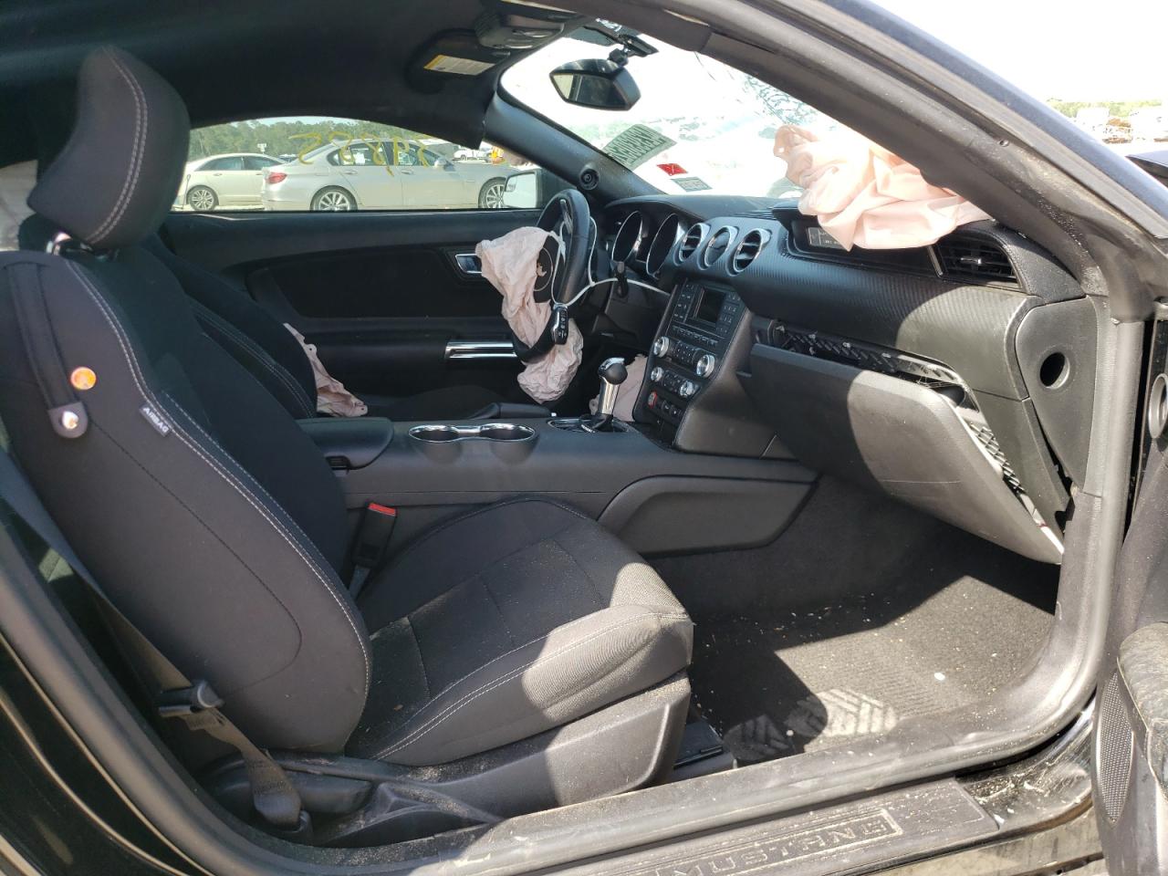 Photo 5 from auction – 2017 FORD MUSTANG with VIN 1FA6P8AM8H5265341