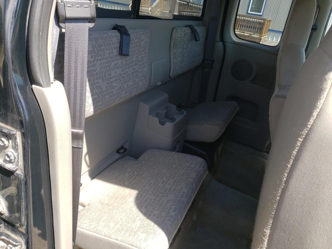 Photo 6 from auction – 2005 CHEVROLET COLORADO with VIN 1GCDT196258254615