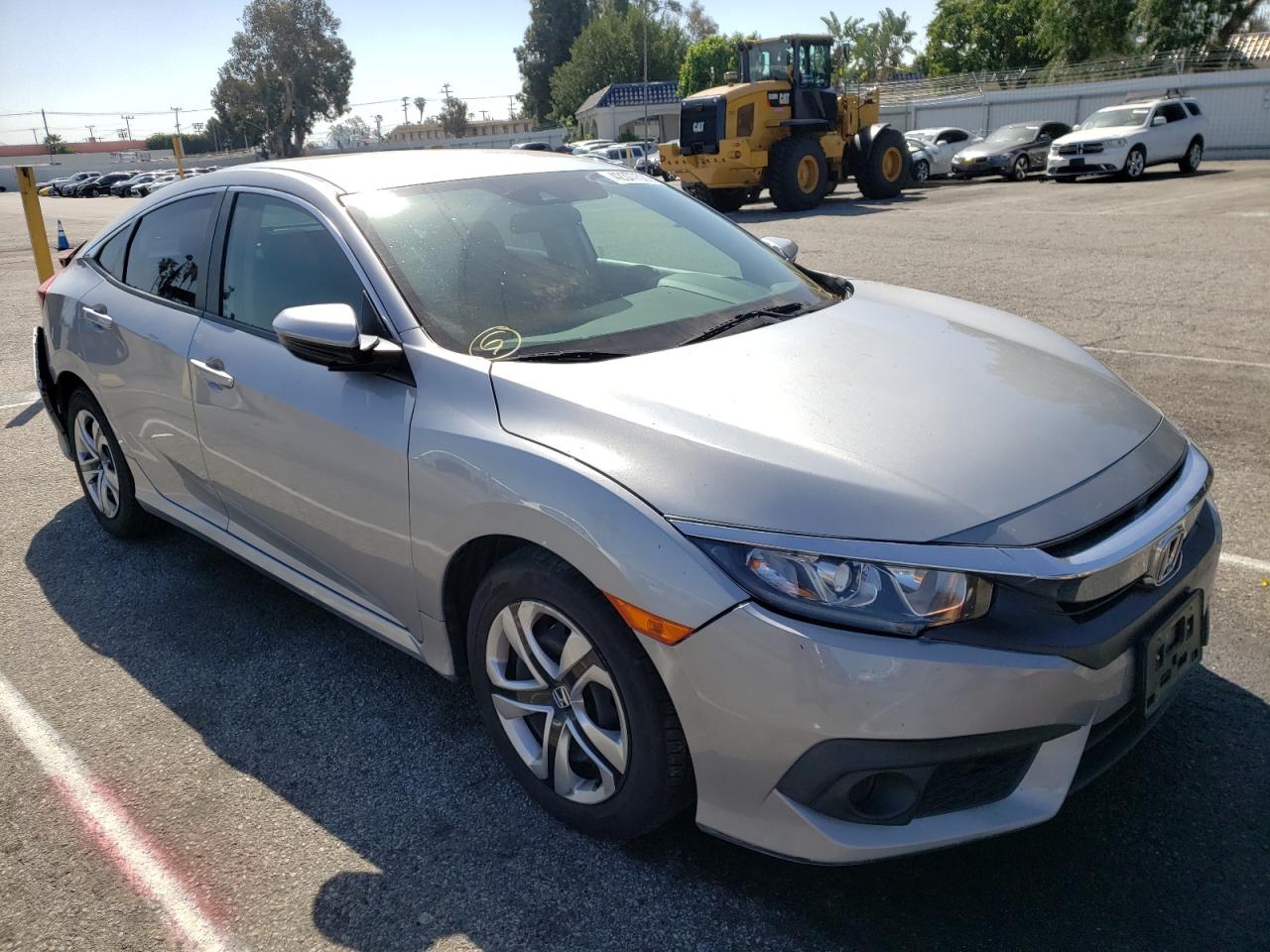 HONDA CIVIC LX 2018 with VIN 2HGFC2F61JH568345 - Photo from auction