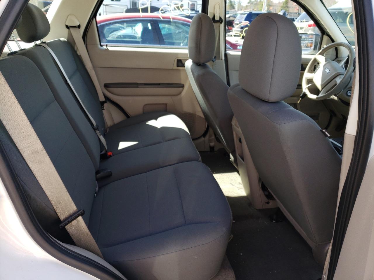 Photo 6 from auction – 2009 FORD ESCAPE XLS with VIN 1FMCU92749KD10097