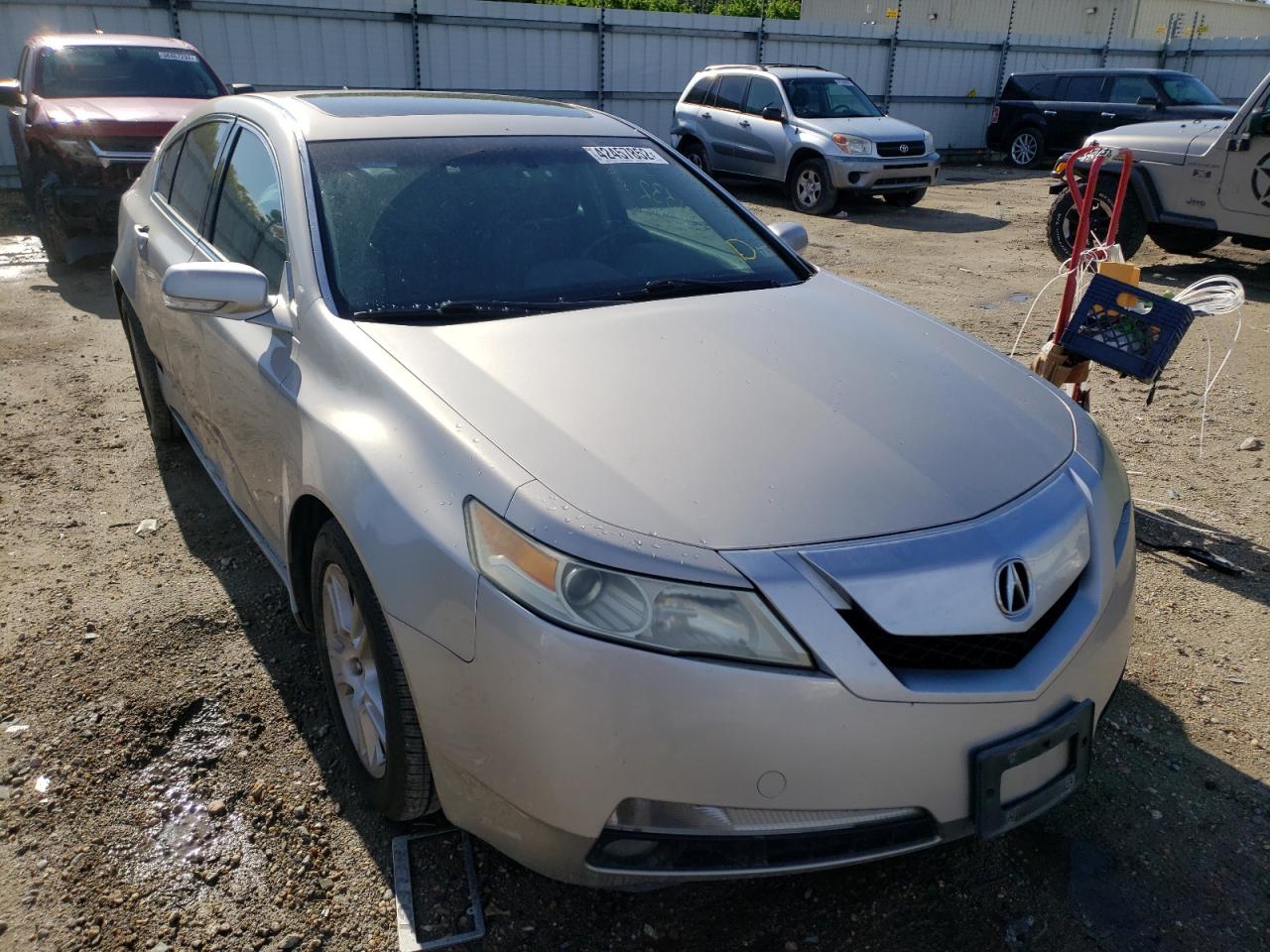 ACURA TL 2011 with VIN 19UUA8F28BA002809 - Photo from auction
