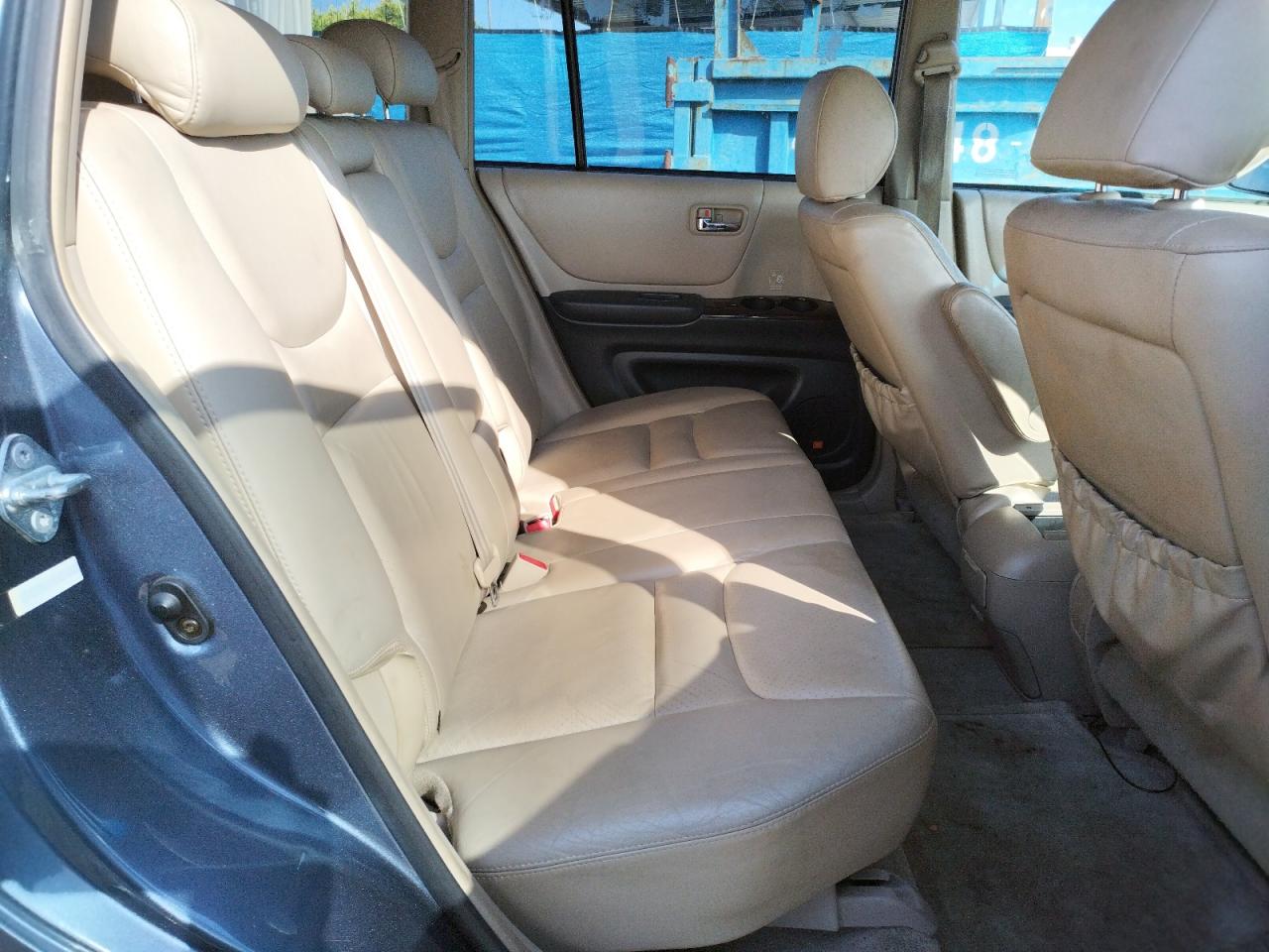 Photo 6 from auction – 2003 TOYOTA HIGHLANDER with VIN JTEHF21A330119066