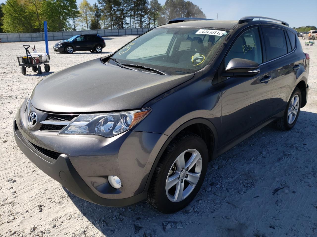 Photo 2 from auction – 2013 TOYOTA RAV4 XLE with VIN 2T3WFREV0DW063666