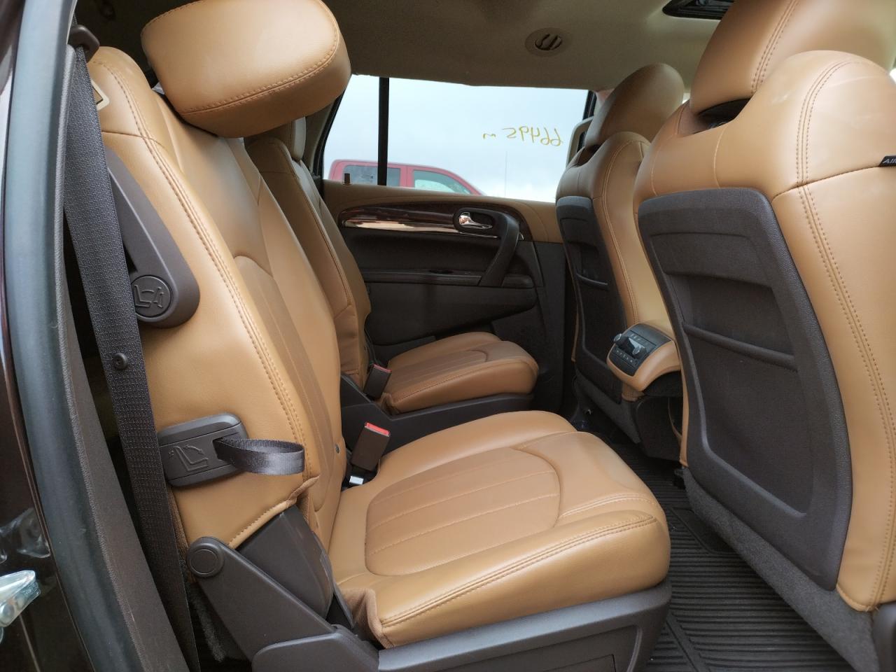 Photo 6 from auction – 2017 BUICK ENCLAVE with VIN 5GAKRCKD7HJ235146