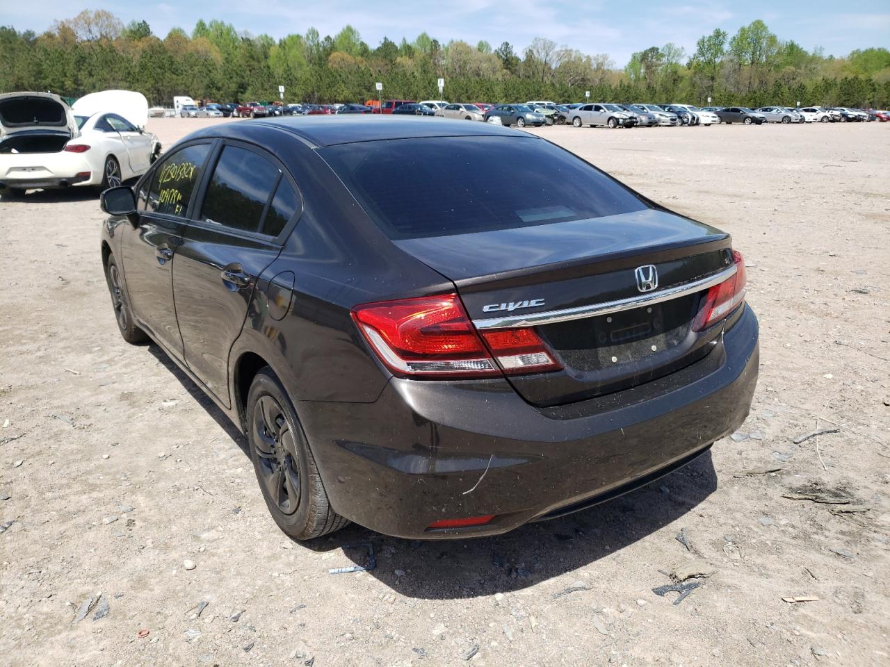 Photo 16 from auction – 2013 HONDA CIVIC LX with VIN 2HGFB2F52DH555313