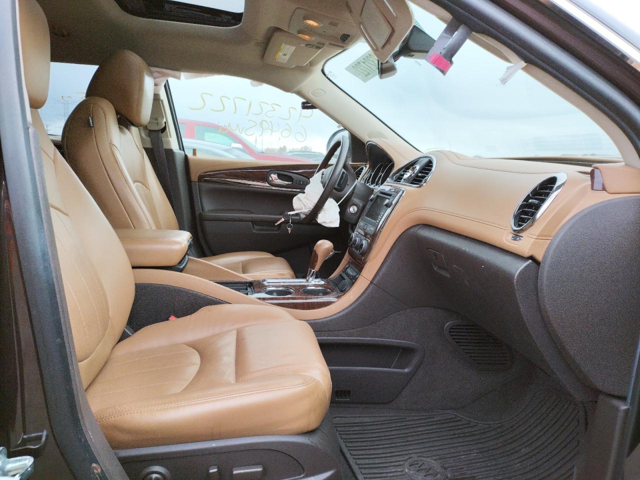 Photo 5 from auction – 2017 BUICK ENCLAVE with VIN 5GAKRCKD7HJ235146