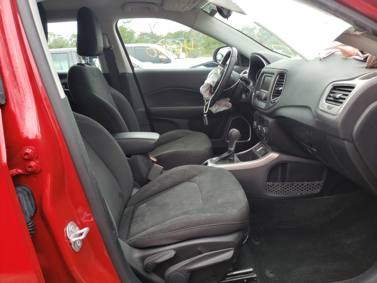 Photo 5 from auction – 2017 JEEP COMPASS SP with VIN 3C4NJCAB9HT669211