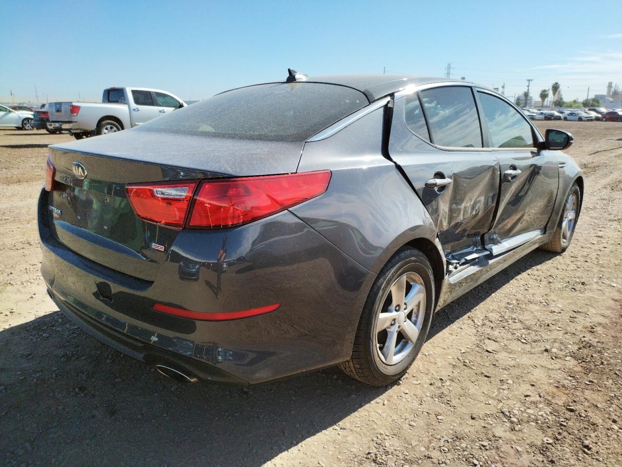 Photo 4 from auction – 2015 KIA OPTIMA LX with VIN 5XXGM4A70FG464449