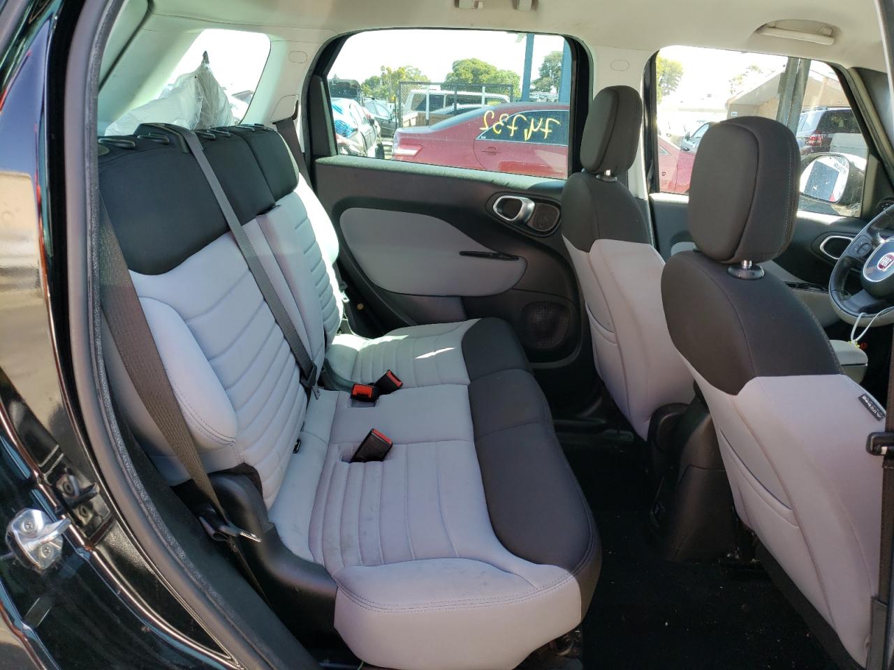 Photo 6 from auction – 2014 FIAT 500L EASY with VIN ZFBCFABH7EZ001365