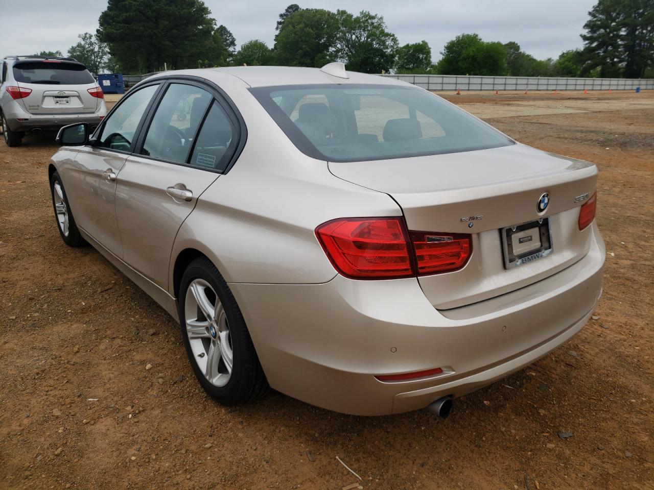 Zdjęcie 3 z aukcji – 2015 BMW 320 I z VIN WBA3B1C54FK141054