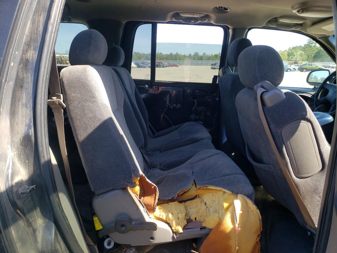Photo 6 from auction – 2003 CHEVROLET TRAILBLAZE with VIN 1GNET16S136145715