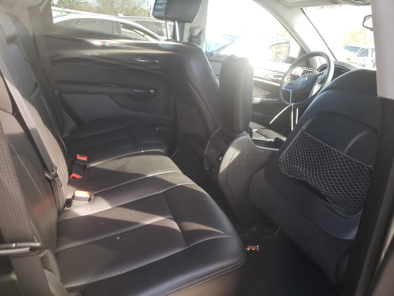 Photo 6 from auction – 2013 CADILLAC SRX with VIN 3GYFNAE38DS550074