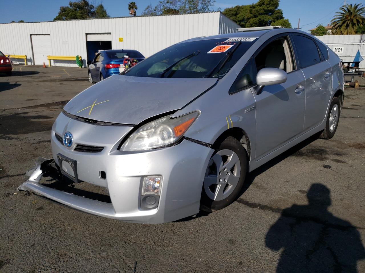 Photo 2 from auction – 2011 TOYOTA PRIUS with VIN JTDKN3DU3B0302829