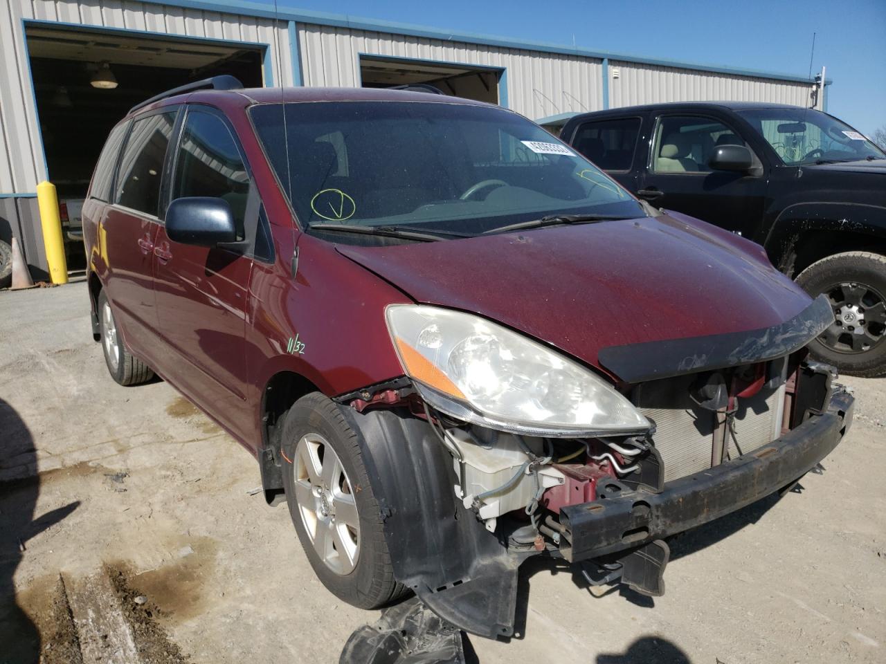 Photo 1 from auction – 2010 TOYOTA SIENNA CE with VIN 5TDKK4CC6AS312872