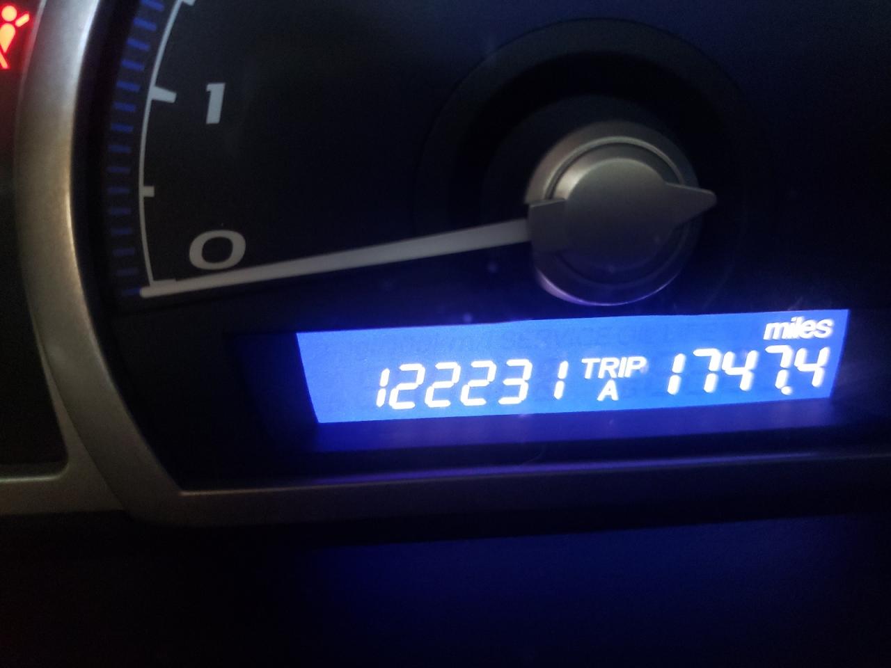 Фото 8 с аукциона – 2011 HONDA CIVIC VP с VIN 19XFA1F39BE040702