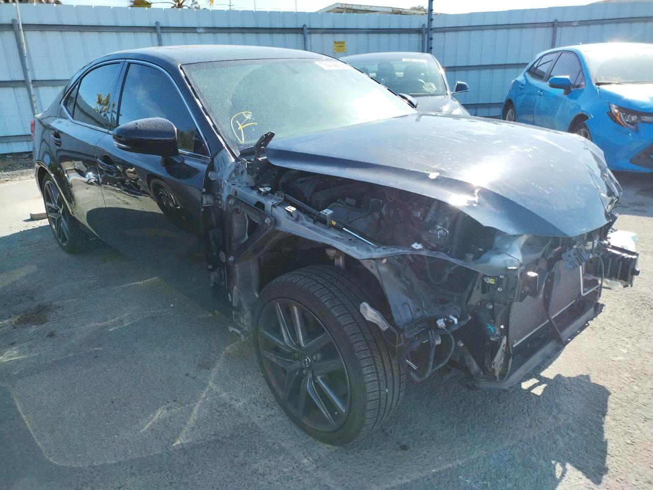 LEXUS IS 350 2014 with VIN JTHBE1D21E5014025 - Photo from auction