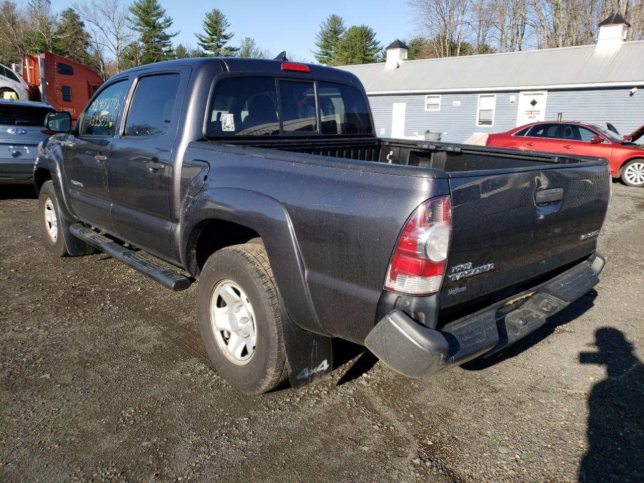 Photo 3 from auction – 2012 TOYOTA TACOMA DOU with VIN 3TMLU4EN6CM085960