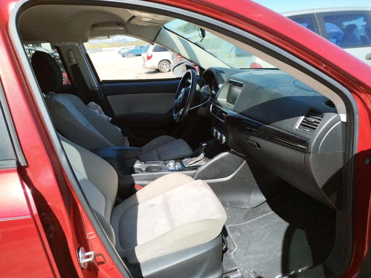 Photo 5 from auction – 2016 MAZDA CX-5 SPORT with VIN JM3KE2BY0G0761802