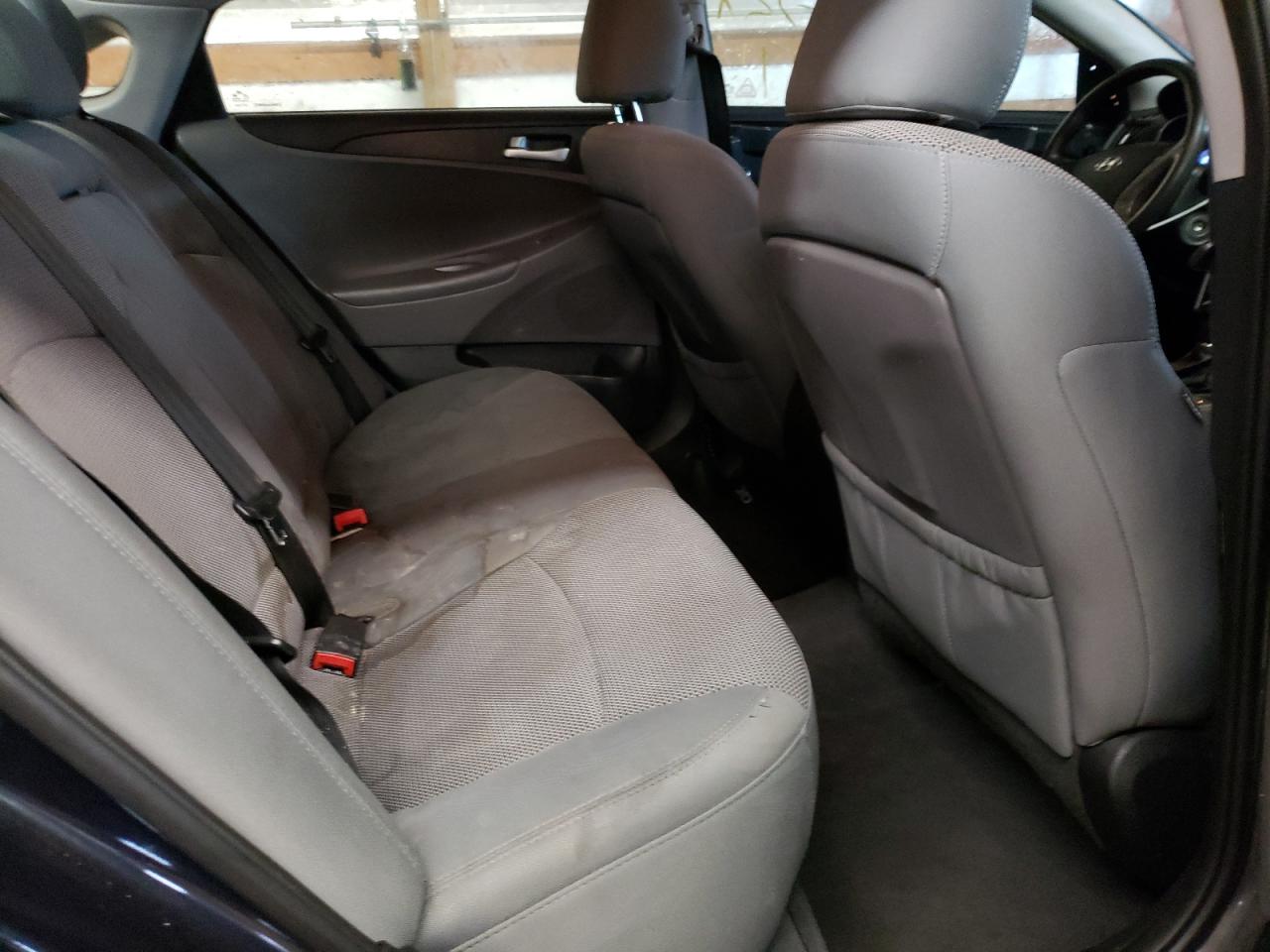 Photo 6 from auction – 2013 HYUNDAI SONATA GLS with VIN 5NPEB4AC1DH744490